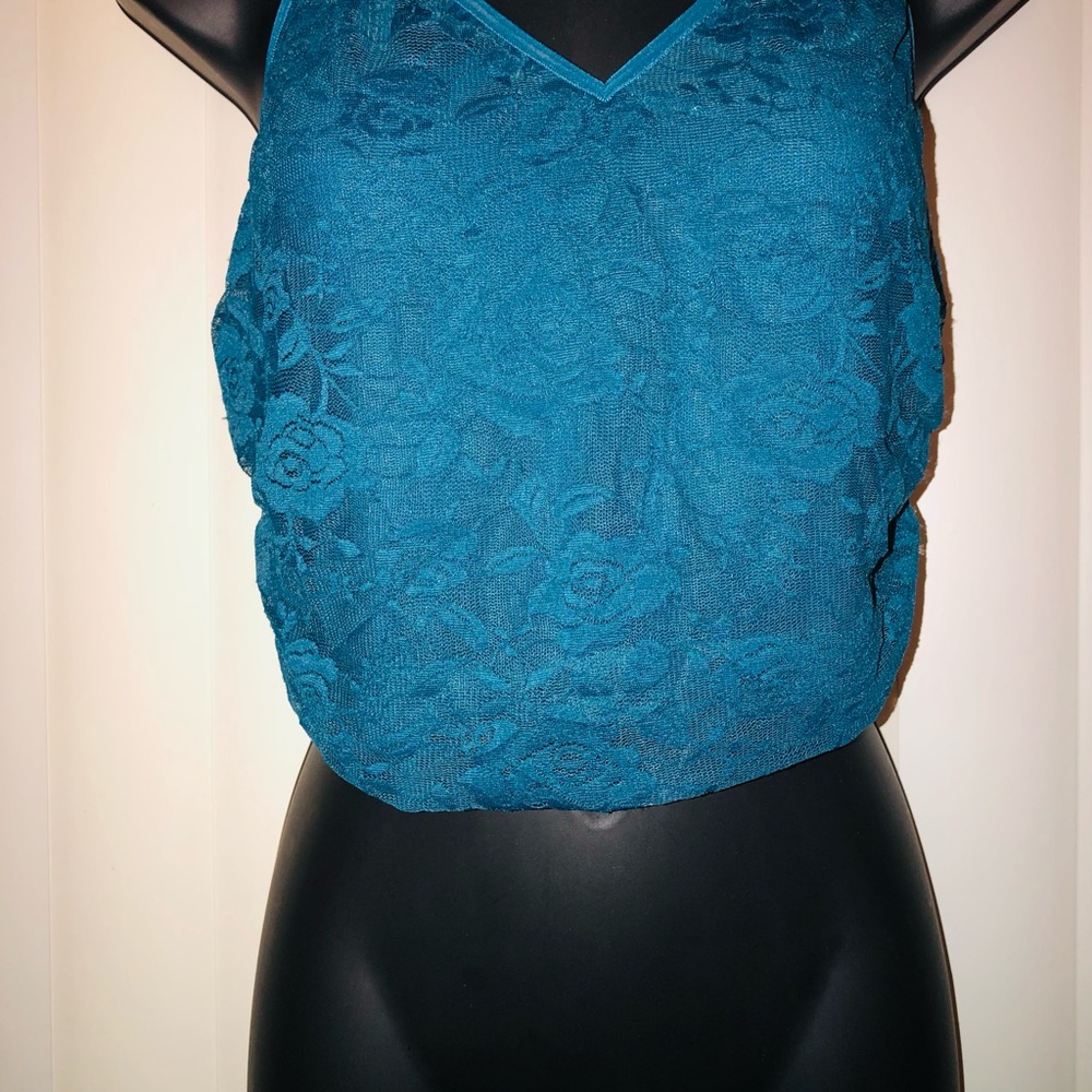 Sleeveless Teal Lace V-Neck Camisole
